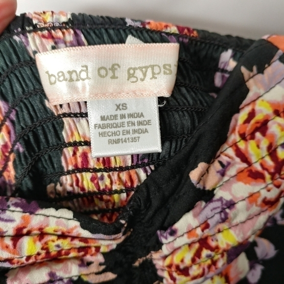 Band of Gypsies Black Floral Romper Jumpsuit - Picture 5 of 12